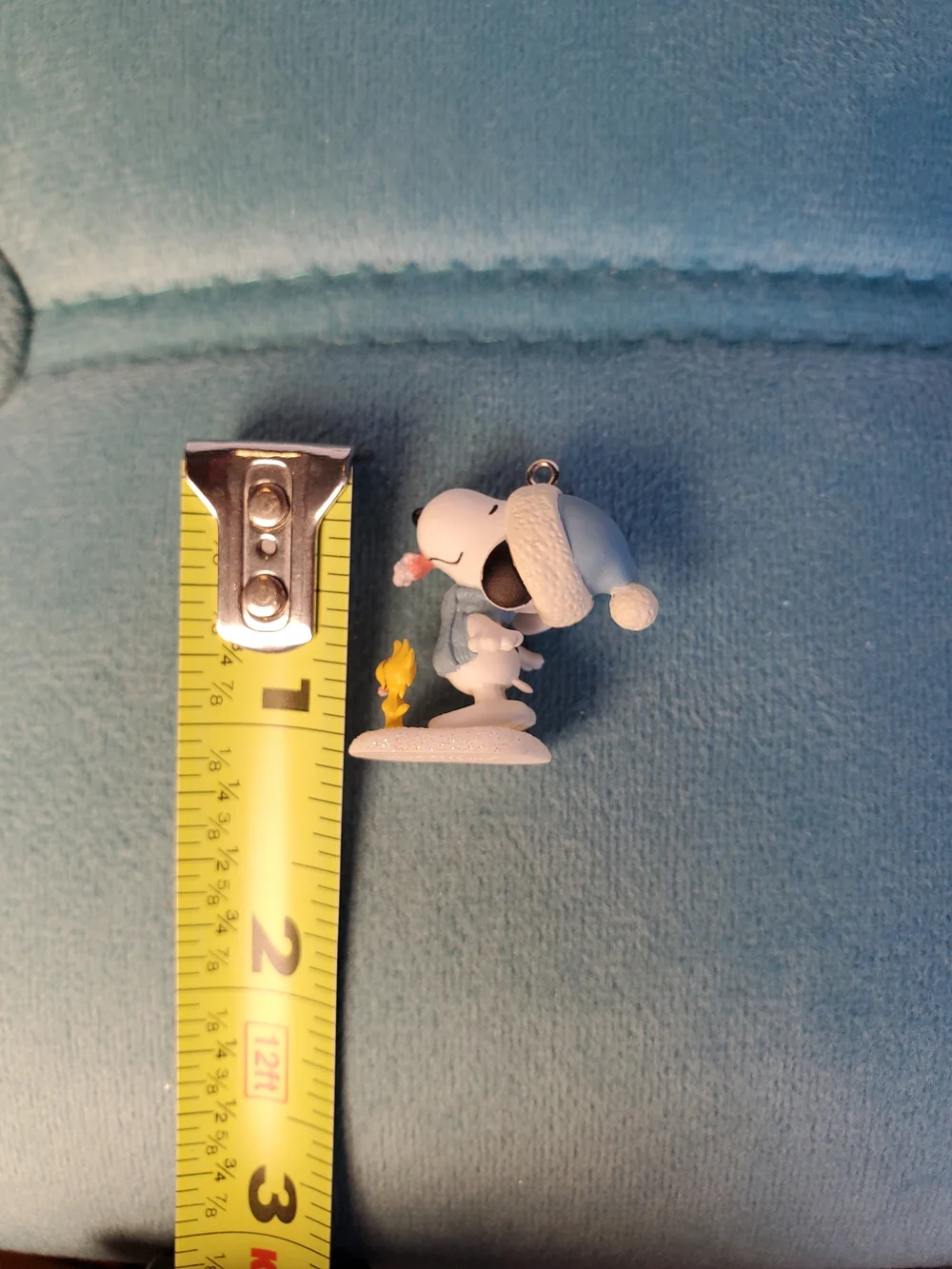 Hallmark Keepsake Winter Fun With Snoopy 2013 Miniature Ornament 16 QXM8505